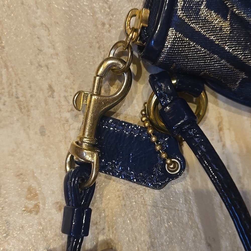 Coach Poppy Denim Dark Blue/Golden Shimmer Zipper Wristlet - Picture 6 of 10